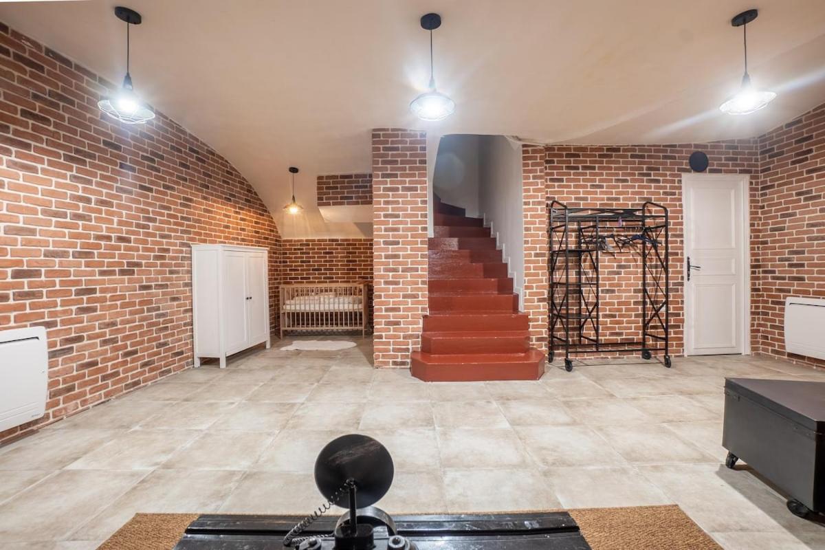 2 Etages - Metro 9 Grands Boulevards - Folies Bergeres Appartement